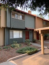 419 Alvarado Ave in Davis, CA - Building Photo - Building Photo