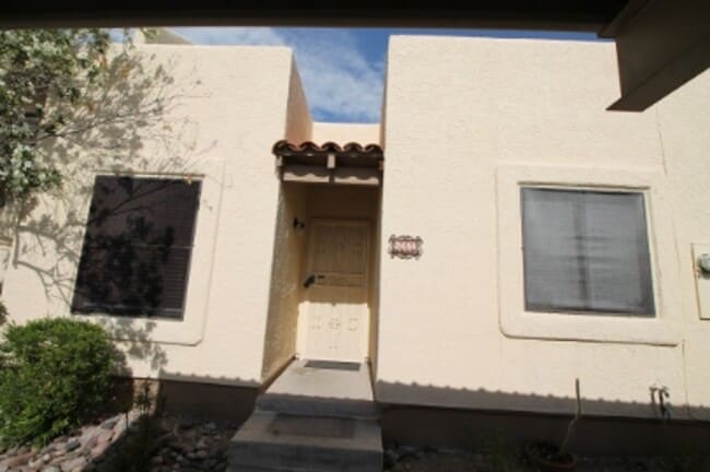 property at 2486 N Ironwood Ridge Dr