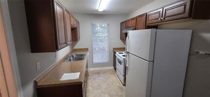 716 Jackson Park Ln NW in Suwanee, GA - Building Photo - Building Photo