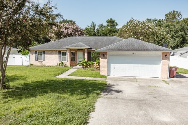 property at 1319 Jefferyscot Dr