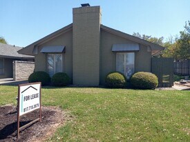 5003 Ledgestone Dr in Fort Worth, TX - Building Photo