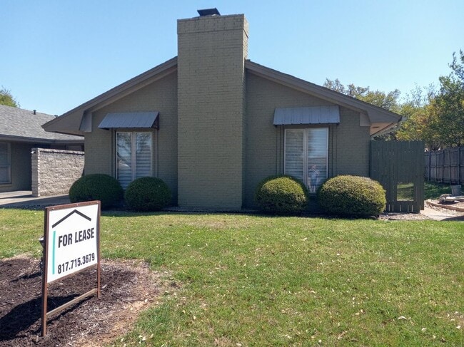 property at 5003 Ledgestone Dr