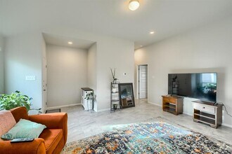 5616 Corso Ct in Austin, TX - Building Photo - Building Photo