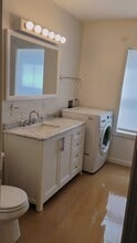 28 Lyon St, Unit 28 Lyon St. Apt. 3 in Worcester, MA - Building Photo - Building Photo