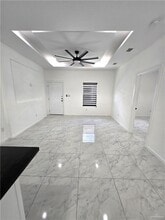 13 W Woodson Dr in Edinburg, TX - Building Photo - Building Photo