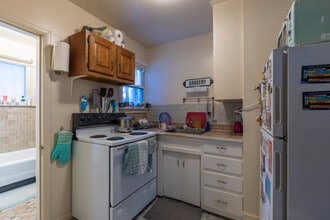 812 Mary St in Ann Arbor, MI - Building Photo - Interior Photo