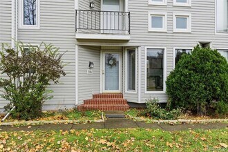 5186 E 14 Mile Rd in Warren, MI - Building Photo - Building Photo