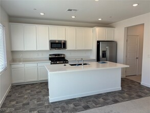 416 Isla Enclave Wy in Henderson, NV - Building Photo - Building Photo