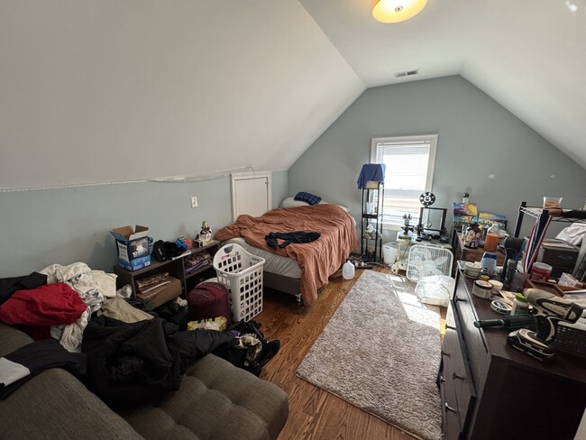 3 Hamilton Rd, Unit 2 in Somerville, MA - Building Photo - Building Photo