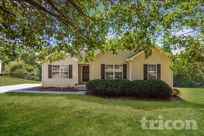 property at 2309 Saluda Dr