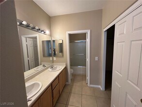 245 Blackstone River Ave in Las Vegas, NV - Building Photo - Building Photo