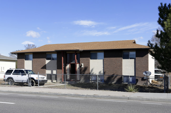 4090 Airport Rd in Colorado Springs, CO - Building Photo - Building Photo