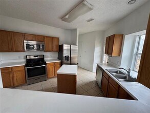 2217 Creek Royal Dr in Mesquite, TX - Building Photo - Building Photo