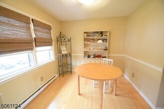 100 Pierson Miller Dr, Unit B3 in Pompton Lakes, NJ - Building Photo - Building Photo