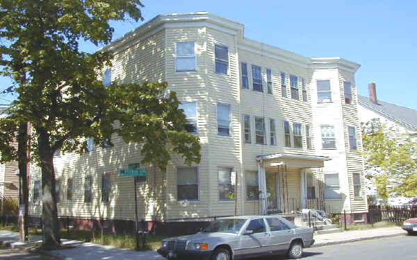 515 Putnam Ave in Cambridge, MA - Building Photo