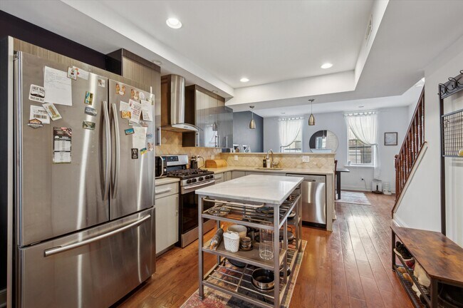 1624 Catharine St, Unit B in Philadelphia, PA - Foto de edificio - Building Photo