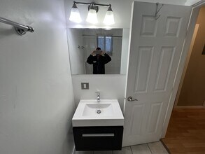 12932-12118 118 Ave NW in Edmonton, AB - Building Photo - Building Photo