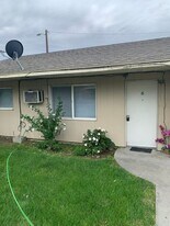 2602 W 1st Ave in Kennewick, WA - Building Photo