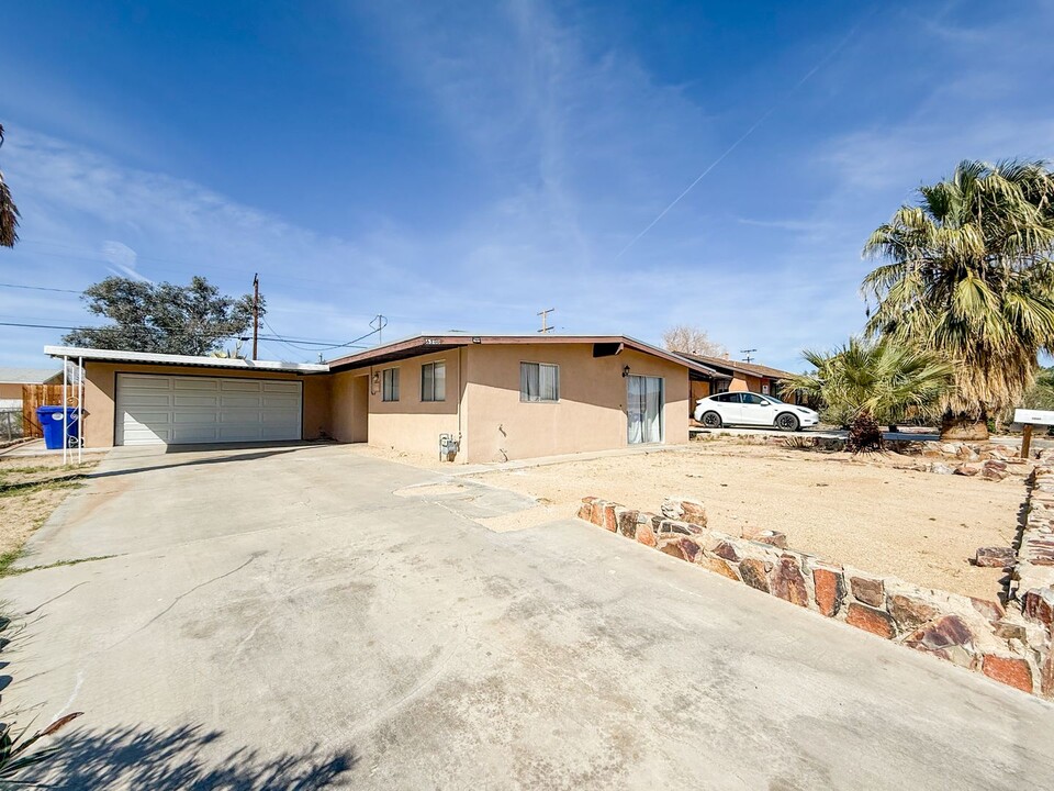 6340 Mariposa Ave in Twentynine Palms, CA - Building Photo