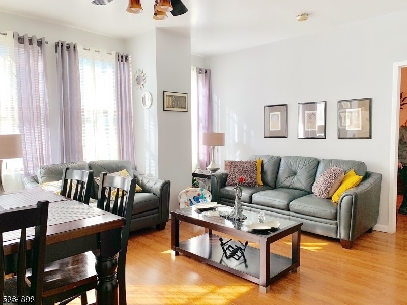 111 Mulberry St in Newark, NJ - Building Photo