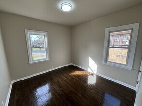 3637 Monroe St in Gary, IN - Building Photo - Building Photo