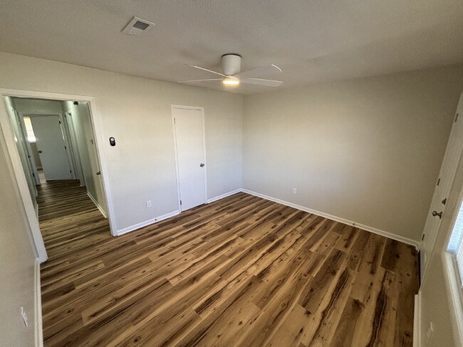 102 Parker Dr in Midland City, AL - Building Photo - Building Photo