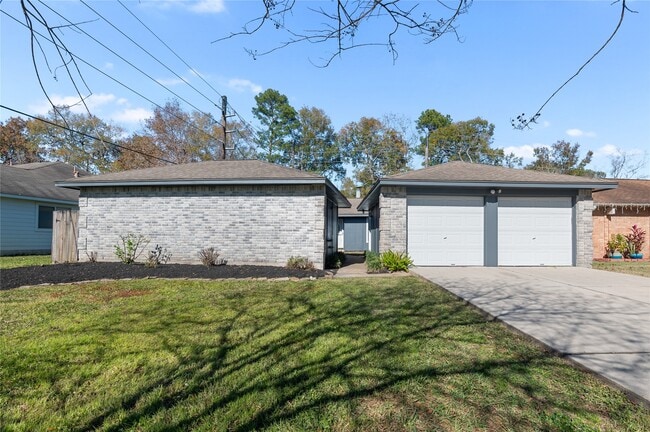 property at 442 N Compass Rose Cir