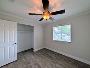 13208 W Tuckey Ln in Glendale, AZ - Building Photo - Building Photo