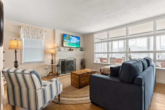 property at 12 Harris Ave