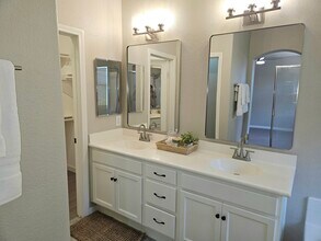 41764 Ridgewalk St in Murrieta, CA - Foto de edificio - Building Photo