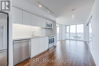 85-4085 Queens Wharf Rd in Toronto, ON - Building Photo - Building Photo