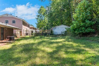 487 Oakside Dr SW in Atlanta, GA - Building Photo - Building Photo