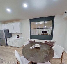 1435 Arcadia Dr in Milford, MI - Building Photo - Building Photo