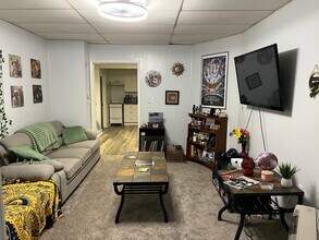 546 Quincy Ave, Unit 2 in Scranton, PA - Foto de edificio - Building Photo