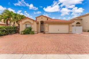 23935 SW 108th Pl in Homestead, FL - Building Photo