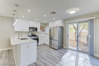 2308 Dexter Cabin Rd in Las Vegas, NV - Building Photo - Building Photo