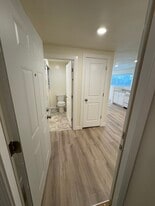 6120 Strathmore Ln, Unit B in Madison, WI - Building Photo