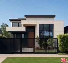 8741 Dorrington Ave in West Hollywood, CA - Building Photo