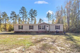 7096 Monarch Dr in Linden, NC - Building Photo - Building Photo