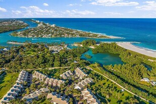 2505 Fairway Dr N in Jupiter, FL - Building Photo