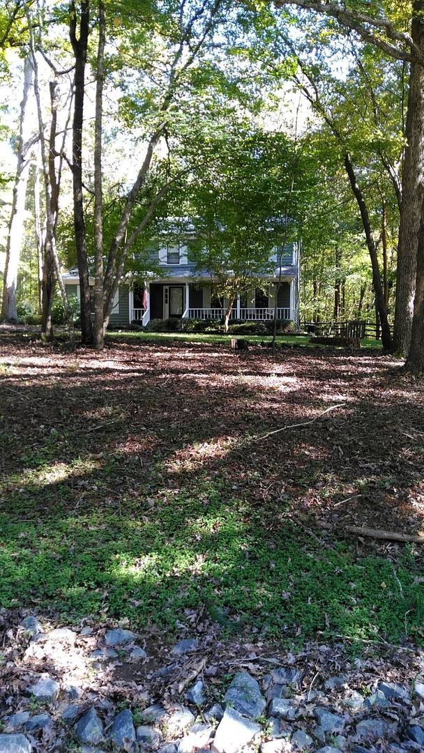 property at 433 Raintree Dr