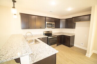 122 Enclave Ct in Statesboro, GA - Building Photo - Building Photo