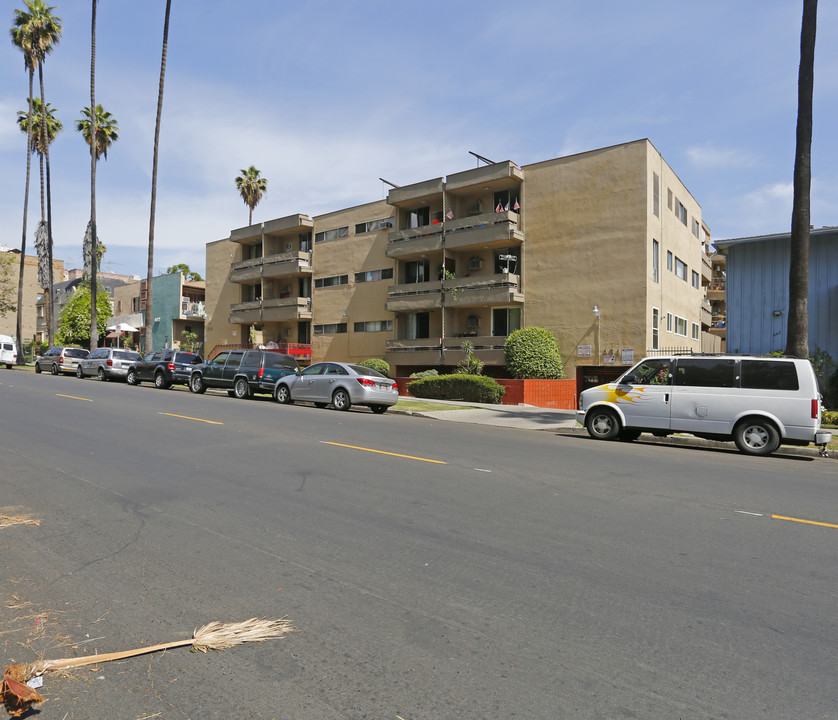 St Tropez Apartments in Los Angeles, CA - Building Photo