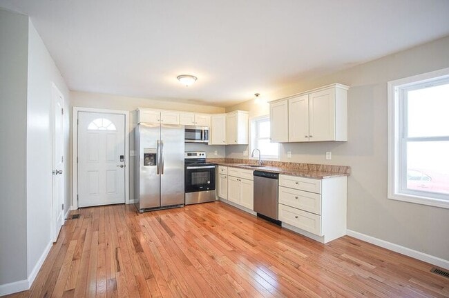 18 Healey St in Springfield, MA - Building Photo - Building Photo