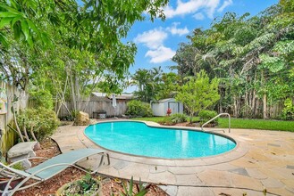 1328 N Andrews Ave in Fort Lauderdale, FL - Building Photo - Building Photo
