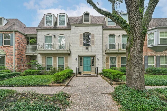 property at 496 N Post Oak Ln