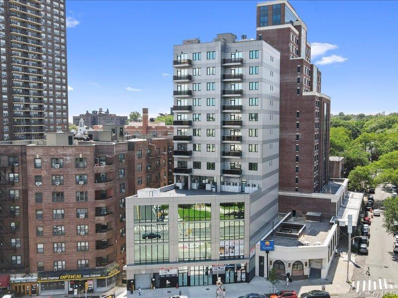 124-28 Queens Blvd in Queens, NY - Building Photo