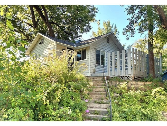 property at 2339 Hemlock Ln N