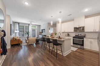 Populus Westside Apartments in Atlanta, GA - Foto de edificio - Building Photo