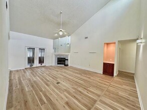 833 Linda Dr in Mary Esther, FL - Building Photo - Building Photo
